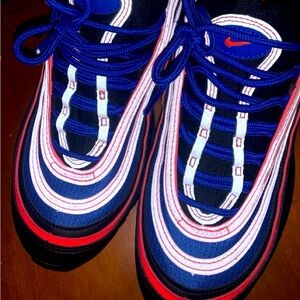 Nike Air Youth size 6